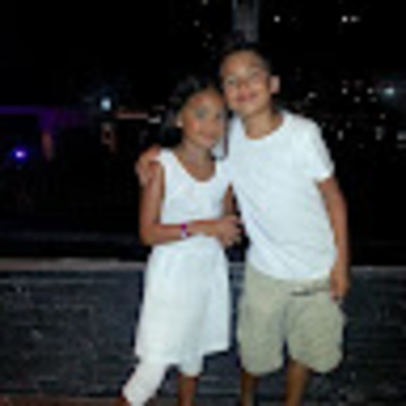 Meet your Posher, R - Picture 1 of 1